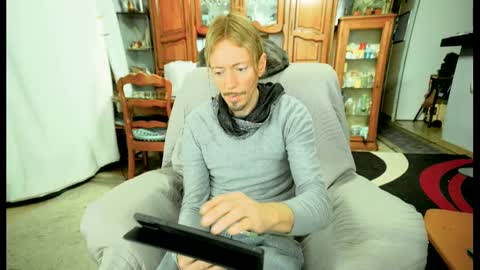 jeff online show from March 2025 05:01:01 AM