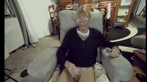 jeff online show from November 2025 06:24:02 AM