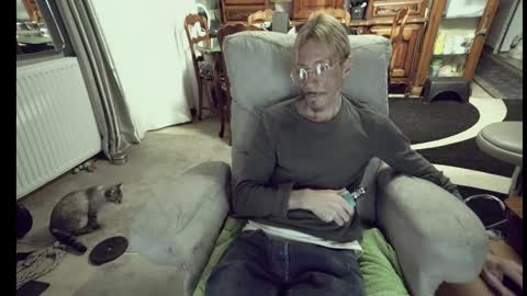 Snapshot of 00jeff31 chatting on November 2025 08:53:01 PM jeff online show from November 2025 08:53:01 PM