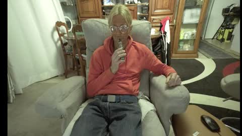 Snapshot of 00jeff31 chatting on December 2025 07:14:02 AM jeff online show from December 2025 07:14:02 AM