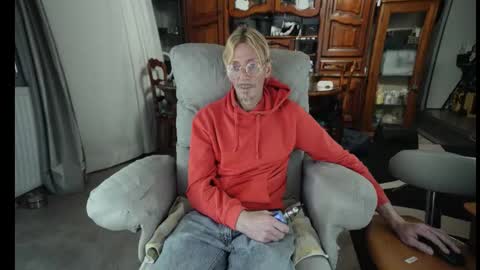 Snapshot of 00jeff31 chatting on January 2026 08:45:01 PM jeff online show from January 2026 08:45:01 PM