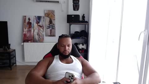 Kingsley online show from February 2026 02:21:01 PM