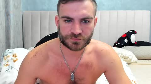 Snapshot of 10in_deluxe chatting on January 2025 07:43:02 AM 10in_deluxe online show from January 2025 07:43:02 AM