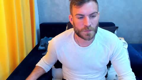 Snapshot of 10in_deluxe chatting on February 2025 09:56:02 AM 10in_deluxe online show from February 2025 09:56:02 AM