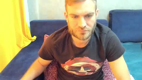 Snapshot of 10in_deluxe chatting on February 2025 06:47:02 AM 10in_deluxe online show from February 2025 06:47:02 AM