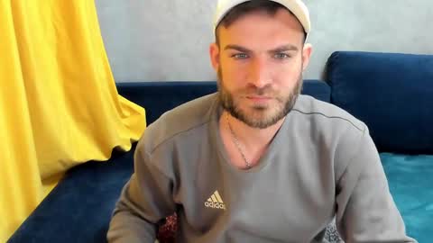 Snapshot of 10in_deluxe chatting on February 2025 05:37:01 AM 10in_deluxe online show from February 2025 05:37:01 AM