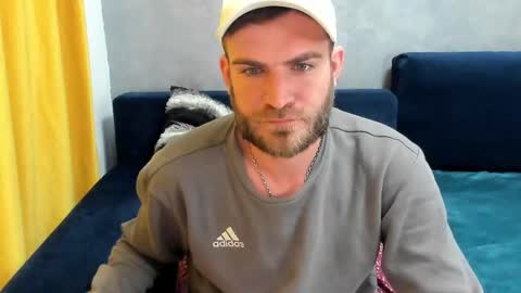 Snapshot of 10in_deluxe chatting on March 2025 05:20:01 AM 10in_deluxe online show from March 2025 05:20:01 AM