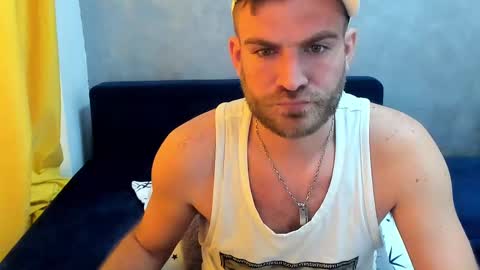 Snapshot of 10in_deluxe chatting on March 2025 06:53:02 AM 10in_deluxe online show from March 2025 06:53:02 AM