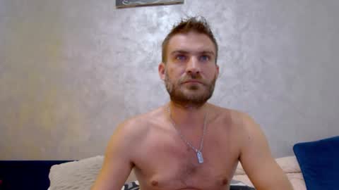 Snapshot of 10in_deluxe chatting on September 2025 06:03:01 AM 10in_deluxe online show from September 2025 06:03:01 AM