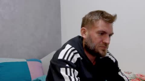 Snapshot of 10in_deluxe chatting on October 2025 07:43:01 PM 10in_deluxe online show from October 2025 07:43:01 PM