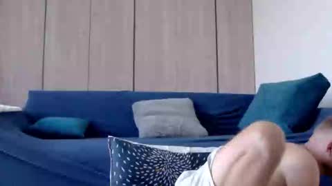 Snapshot of 10in_deluxe chatting on October 2025 07:11:01 AM 10in_deluxe online show from October 2025 07:11:01 AM