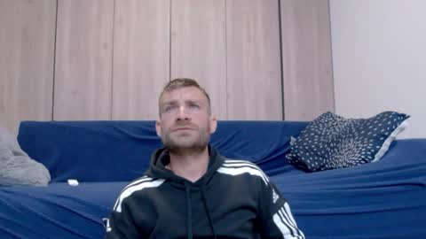 Snapshot of 10in_deluxe chatting on October 2025 06:52:01 PM 10in_deluxe online show from October 2025 06:52:01 PM