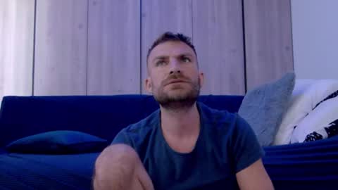 Snapshot of 10in_deluxe chatting on October 2025 08:37:01 AM 10in_deluxe online show from October 2025 08:37:01 AM