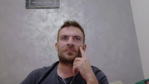 Snapshot of 10in_deluxe chatting on December 2025 10:40:01 PM 10in_deluxe online show from December 2025 10:40:01 PM