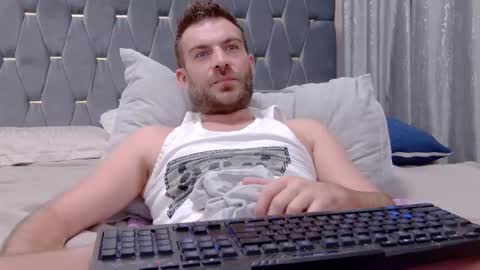 Snapshot of 10in_deluxe chatting on January 2026 10:44:02 PM 10in_deluxe online show from January 2026 10:44:02 PM