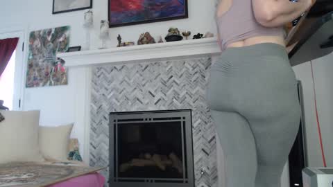 Snapshot of 11willowandjohn11 chatting on January 2025 10:01:01 PM Aurora Willows online show from January 2025 10:01:01 PM