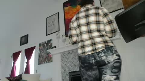 Snapshot of 11willowandjohn11 chatting on February 2025 03:31:02 PM Aurora Willows online show from February 2025 03:31:02 PM