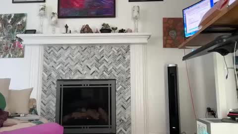 Snapshot of 11willowandjohn11 chatting on March 2025 03:07:01 PM Aurora Willows online show from March 2025 03:07:01 PM