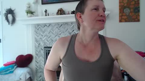 Snapshot of 11willowandjohn11 chatting on May 2026 06:27:02 PM Aurora Willows online show from May 2026 06:27:02 PM