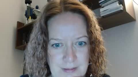 12ennie online show from October 2025 06:46:02 AM