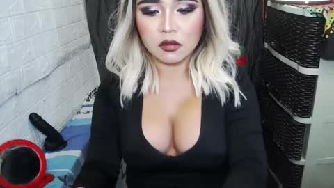 sexy kia online show from October 2025 01:24:02 AM