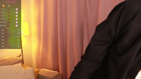 Leksi online show from November 2025 01:28:01 PM