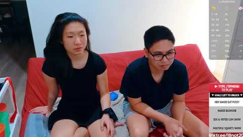 Snapshot of 18not20 chatting on December 2024 09:44:01 AM Tong Ralph online show from December 2024 09:44:01 AM