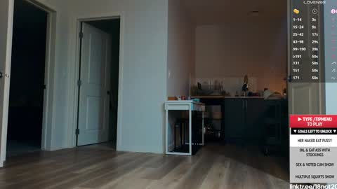 Snapshot of 18not20 chatting on January 2025 12:46:01 AM Tong Ralph online show from January 2025 12:46:01 AM