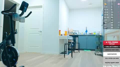 Snapshot of 18not20 chatting on February 2025 04:55:01 AM Tong Ralph online show from February 2025 04:55:01 AM