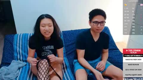 Snapshot of 18not20 chatting on February 2025 03:55:02 AM Tong Ralph online show from February 2025 03:55:02 AM