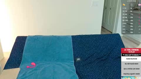 Snapshot of 18not20 chatting on October 2025 12:11:01 AM Tong Ralph online show from October 2025 12:11:01 AM