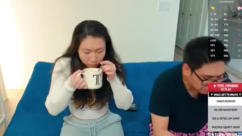 Snapshot of 18not20 chatting on December 2025 12:38:02 AM Tong Ralph online show from December 2025 12:38:02 AM