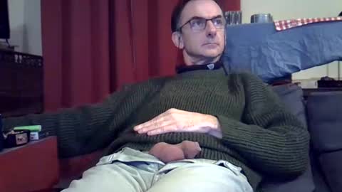 Snapshot of 18remy45 chatting on December 2024 01:22:01 PM 18remy45 online show from December 2024 01:22:01 PM