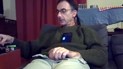 Snapshot of 18remy45 chatting on December 2024 05:10:01 PM 18remy45 online show from December 2024 05:10:01 PM