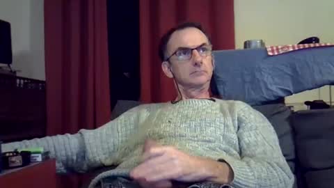 Snapshot of 18remy45 chatting on December 2024 10:46:02 PM 18remy45 online show from December 2024 10:46:02 PM