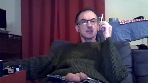 Snapshot of 18remy45 chatting on December 2024 06:23:02 PM 18remy45 online show from December 2024 06:23:02 PM