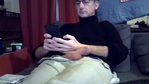 Snapshot of 18remy45 chatting on December 2024 06:18:02 PM 18remy45 online show from December 2024 06:18:02 PM