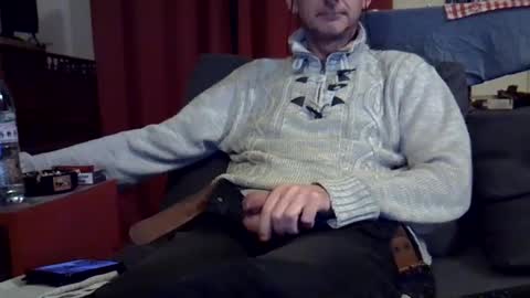 Snapshot of 18remy45 chatting on January 2025 07:53:01 PM 18remy45 online show from January 2025 07:53:01 PM