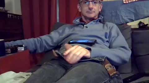 Snapshot of 18remy45 chatting on March 2025 08:43:02 PM 18remy45 online show from March 2025 08:43:02 PM