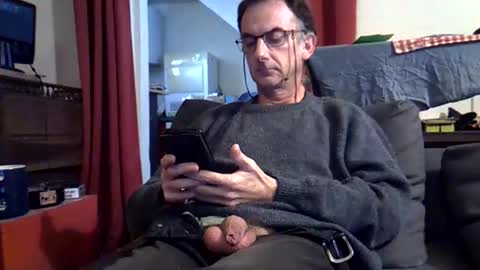 Snapshot of 18remy45 chatting on October 2025 09:43:01 AM 18remy45 online show from October 2025 09:43:01 AM