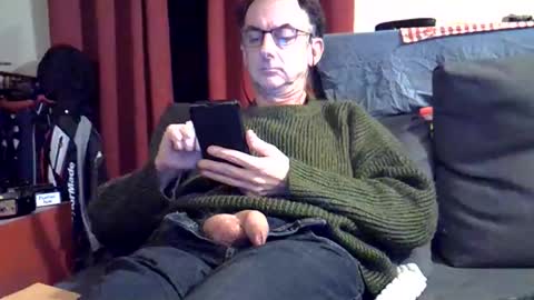 Snapshot of 18remy45 chatting on February 2026 06:28:02 PM 18remy45 online show from February 2026 06:28:02 PM