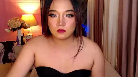 Snapshot of 1bestlover chatting on February 2025 06:02:02 PM Ekang online show from February 2025 06:02:02 PM