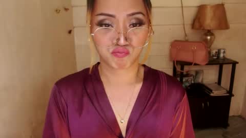 Snapshot of 1bigsurprise4you chatting on January 2025 05:37:01 PM angel online show from January 2025 05:37:01 PM