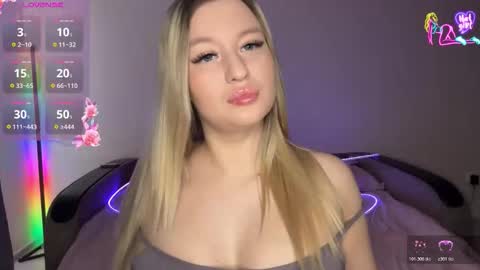 Luna and Alex online show from March 2026 07:24:02 AM