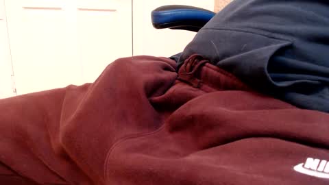 i erupt if you suck ur nipples 4 me and look at the camera while watching me online show from February 2025 02:33:01 PM