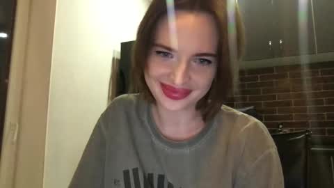 Snapshot of 1dove chatting on December 2024 03:10:02 PM DOVE online show from December 2024 03:10:02 PM