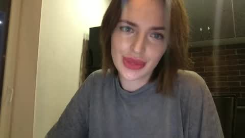 Snapshot of 1dove chatting on January 2025 02:45:01 PM DOVE online show from January 2025 02:45:01 PM