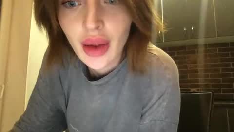 Snapshot of 1dove chatting on January 2025 05:56:01 PM DOVE online show from January 2025 05:56:01 PM