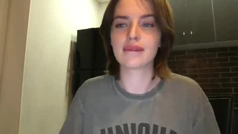 Snapshot of 1dove chatting on January 2025 02:46:01 PM DOVE online show from January 2025 02:46:01 PM