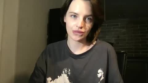 Snapshot of 1dove chatting on February 2025 05:34:01 PM DOVE online show from February 2025 05:34:01 PM